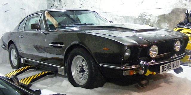 Aston Martin V8 Vantage Volante